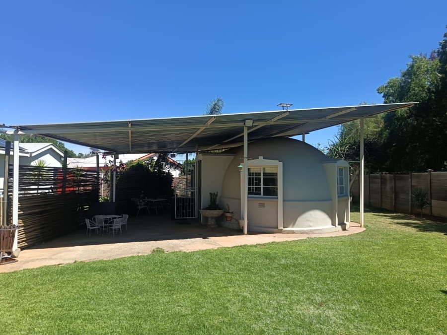 3 Bedroom Property for Sale in Verwoerdpark Northern Cape
